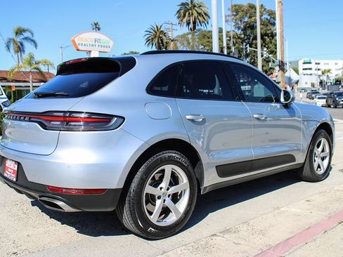 Used 2020 Porsche Macan AWD/4WD image 6