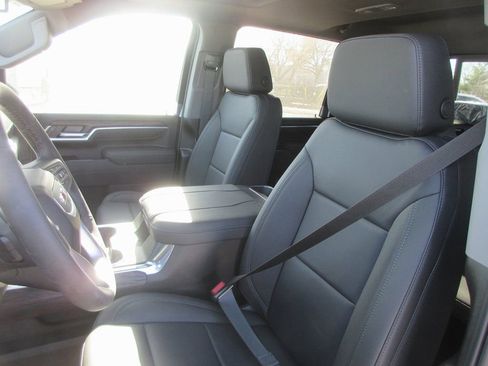 New 2026 GMC Sierra 3500 SLT w/ SLT Premium Package AWD/4WD image 13