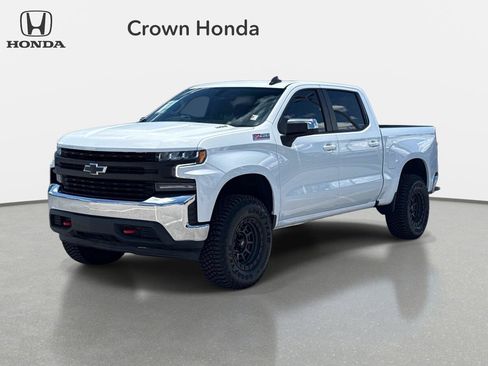 Used 2022 Chevrolet Silverado 1500 LT AWD/4WD image 1