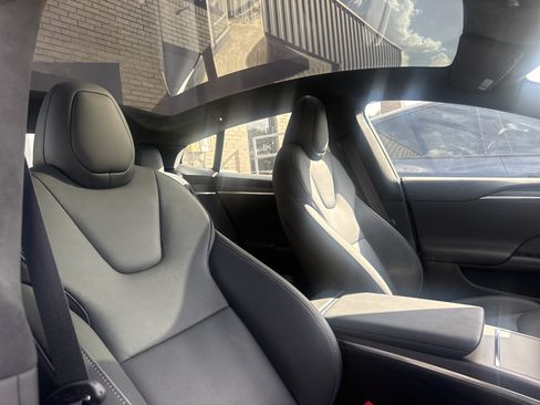 Used 2024 Tesla Model S Plaid AWD/4WD image 11