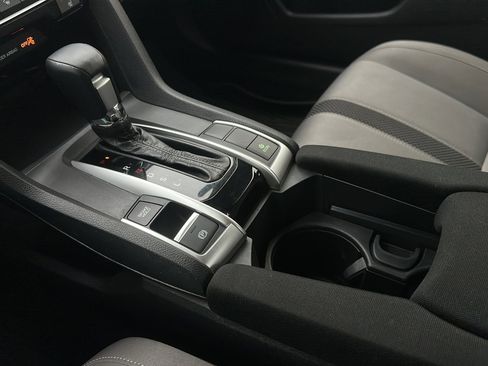 Used 2019 Honda Civic EX image 19