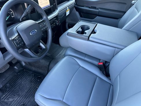 New 2026 Ford F250 XL w/ XL Chrome Package image 10