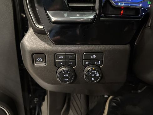 Used 2023 Chevrolet Silverado 1500 RST image 30