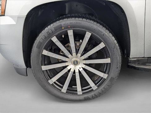 Used 2014 Chevrolet Tahoe LT image 24