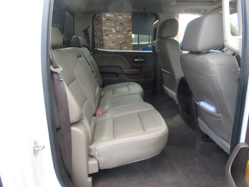 Used 2018 GMC Sierra 1500 SLT AWD/4WD image 10