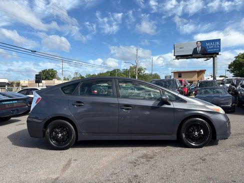 Used 2012 Toyota Prius Two image 4