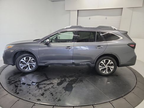 Used 2022 Subaru Outback Touring XT AWD/4WD image 4