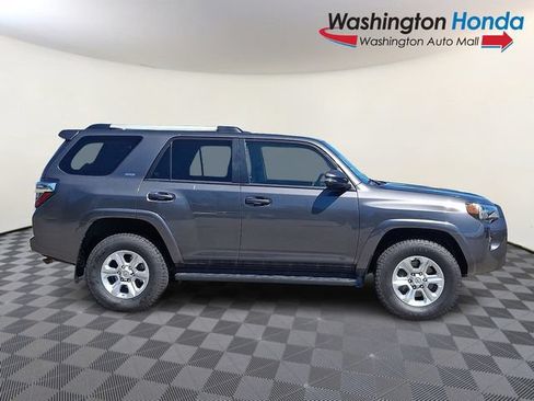 Used 2021 Toyota 4Runner SR5 Premium w/ Moonroof Package AWD/4WD image 7