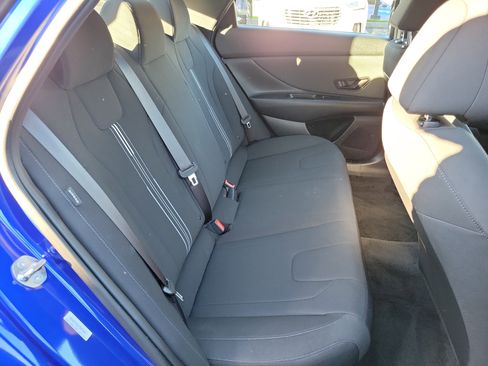Certified 2025 Hyundai Elantra SEL w/ Cargo Package image 21