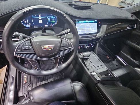 Used 2018 Cadillac CT6 Platinum image 11