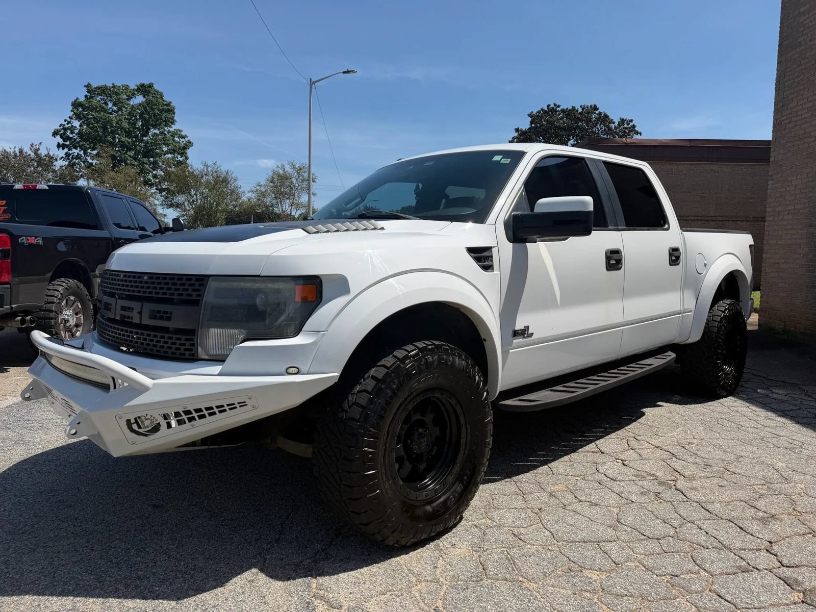 Used 2014 Ford F150 Raptor w/ Equipment Group 801A Luxury AWD/4WD image 4