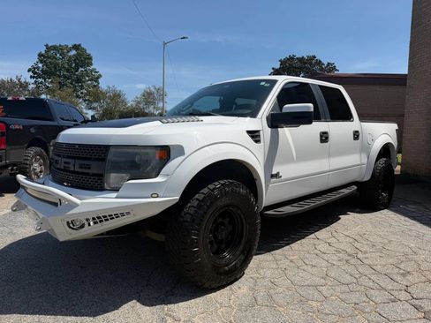 Used 2014 Ford F150 Raptor w/ Equipment Group 801A Luxury AWD/4WD image 4