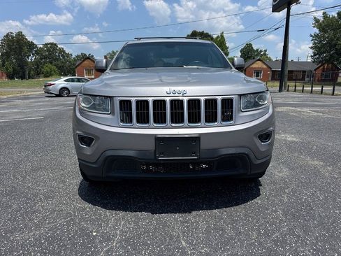 Used 2014 Jeep Grand Cherokee Laredo w/ Quick Order Package 23E AWD/4WD image 2