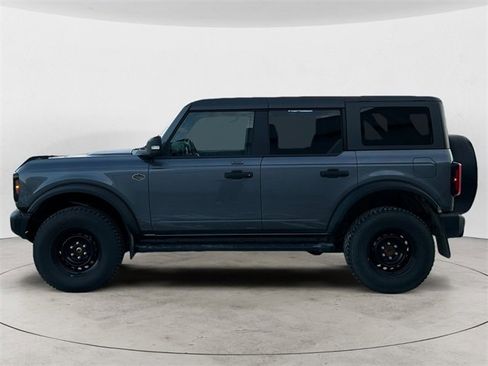 Used 2023 Ford Bronco Wildtrak image 2