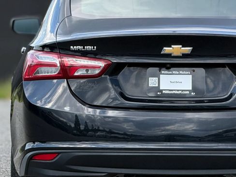 Used 2019 Chevrolet Malibu LT FWD image 13