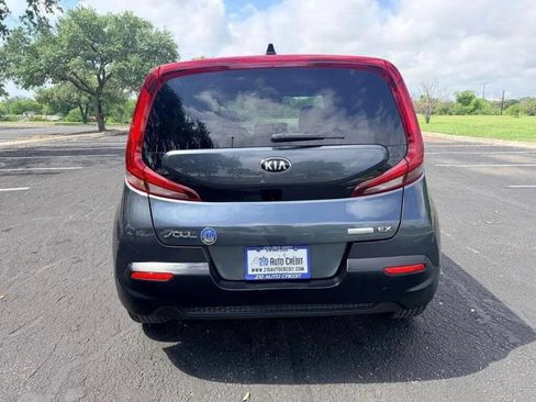 Used 2020 Kia Soul EX FWD image 6