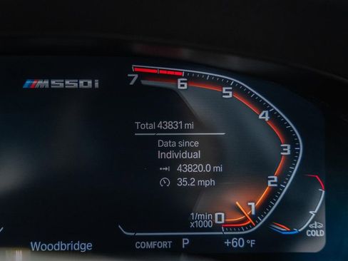 Used 2021 BMW M550i xDrive w/ Premium Package image 55