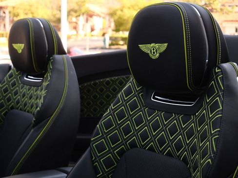 Used 2023 Bentley Continental GT V8 image 21