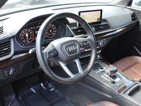 Used 2018 Audi Q5 2.0T Premium Plus w/ Premium Plus Package image 4