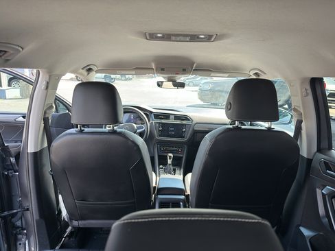 Used 2024 Volkswagen Tiguan SE image 13