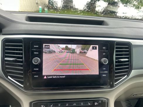 Used 2023 Volkswagen Atlas SEL Premium AWD/4WD image 43