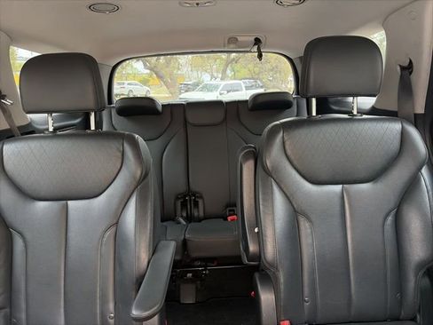 Used 2022 Hyundai Palisade SEL w/ Premium Package AWD/4WD image 13