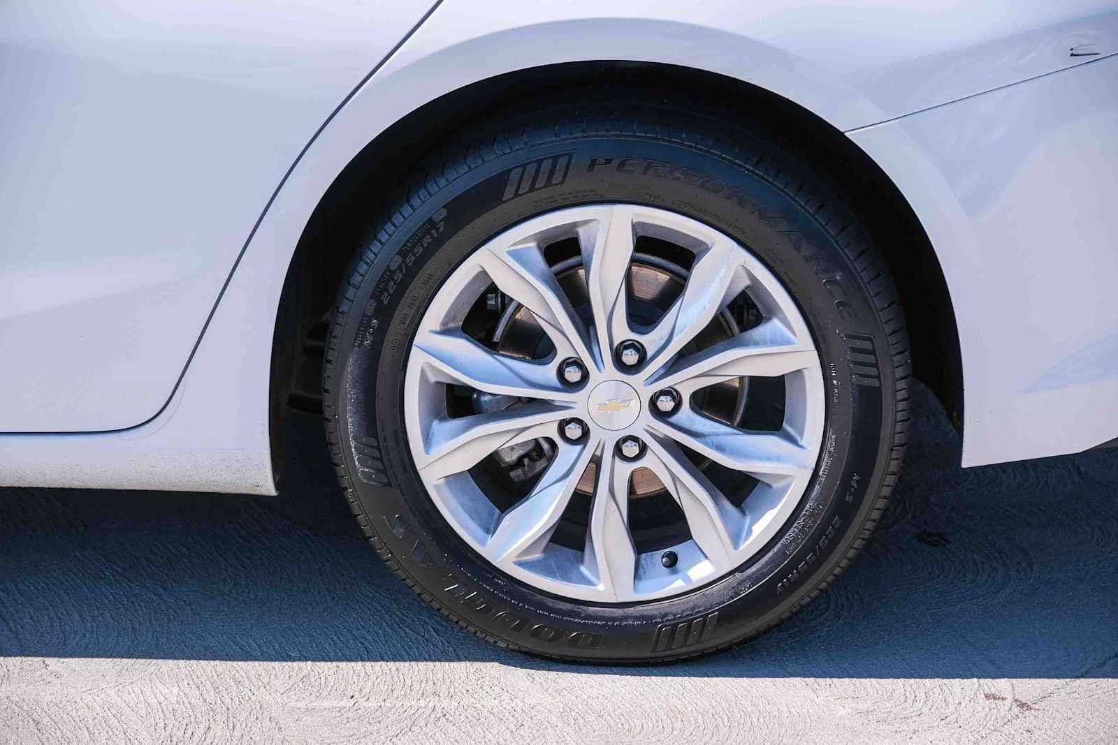 Used 2022 Chevrolet Malibu LT FWD image 9