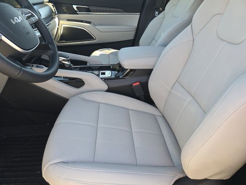 New 2025 Kia Telluride EX w/ EX Captain's Chair Package image 7
