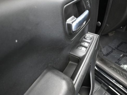 Used 2021 Chevrolet Silverado 1500 Custom RWD image 10