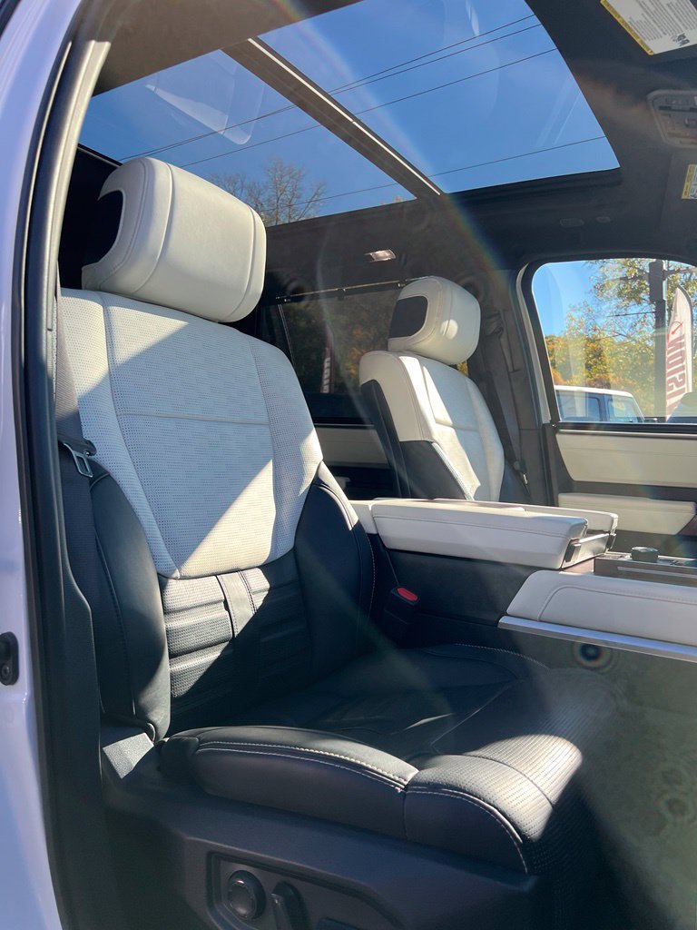 Used 2024 Toyota Sequoia Capstone AWD/4WD image 18