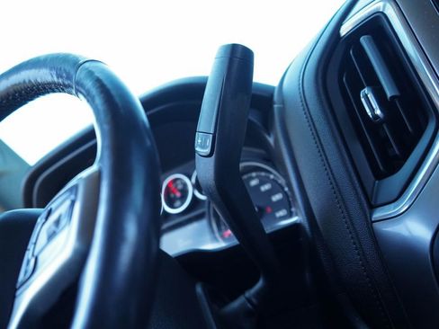 Used 2020 Chevrolet Silverado 1500 LT Trail Boss w/ Midnight Edition image 31