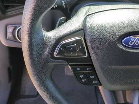 Used 2017 Ford Escape SE w/ Equipment Group 201A FWD image 20