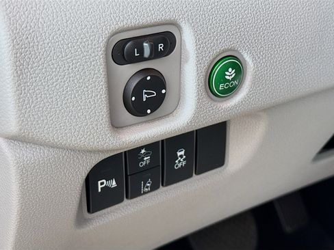 Used 2019 Honda Pilot Touring image 9
