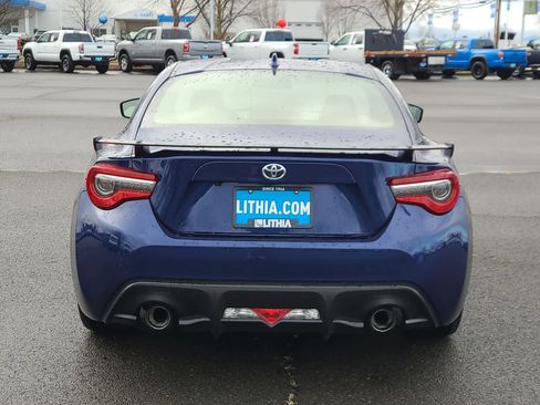 Used 2019 Toyota 86 image 13