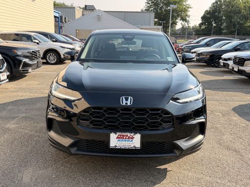 Used 2024 Honda HR-V LX image 2
