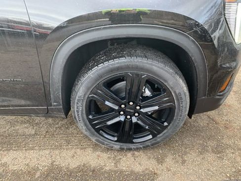 New 2025 GMC Acadia Elevation w/ Black Edition image 2