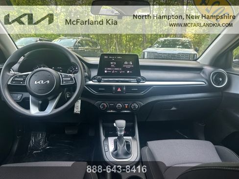 Used 2024 Kia Forte LXS w/ LXS Technology Package FWD image 13