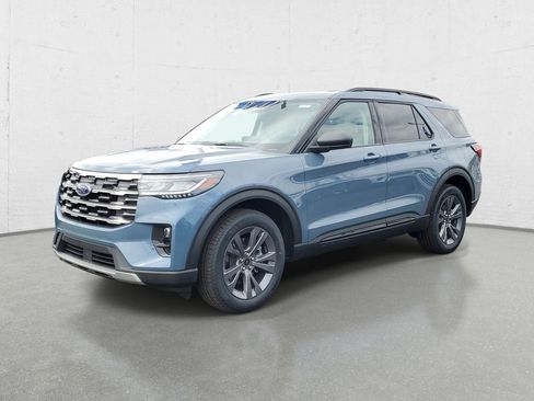 New 2026 Ford Explorer Active w/ Active Comfort Package AWD/4WD image 4