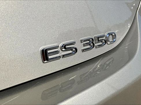 New 2025 Lexus ES 350 w/ Premium Package image 15