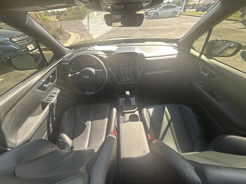 Used 2025 Subaru Forester Limited image 21