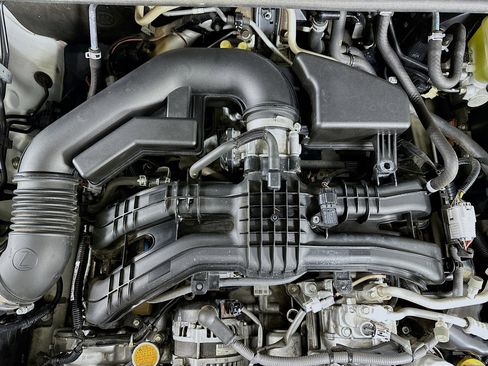 Used 2018 Subaru Crosstrek 2.0i Limited image 31