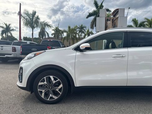 Used 2020 Kia Sportage EX FWD image 24