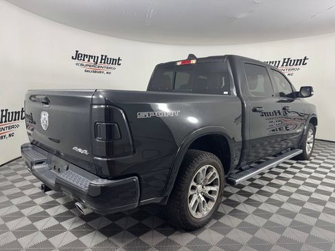 Used 2022 RAM 1500 Laramie AWD/4WD image 7
