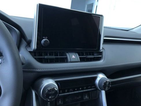 New 2025 Toyota RAV4 XLE image 27