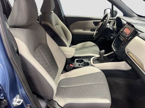 Used 2025 Subaru Forester AWD/4WD image 25