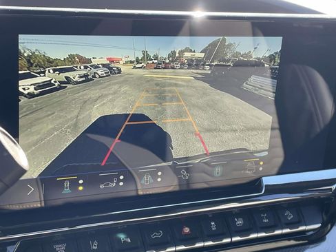 New 2026 Chevrolet Silverado 2500 ZR2 image 12