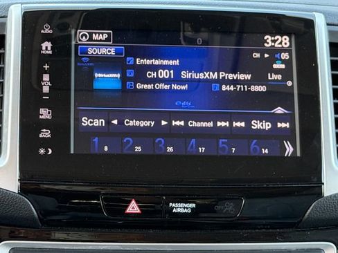 Used 2017 Honda Pilot Elite image 18