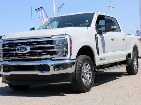 New 2026 Ford F250 Lariat AWD/4WD image 1