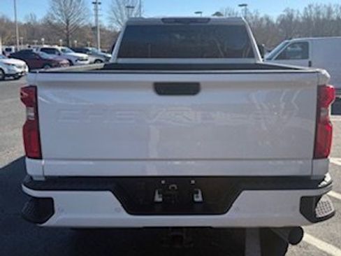 Used 2023 Chevrolet Silverado 3500 High Country image 15