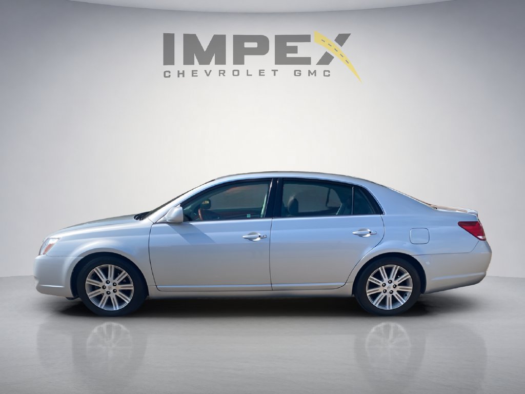 Used 2007 Toyota Avalon Limited FWD image 2